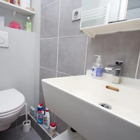 Beautiful & Spacious Near Montmartre