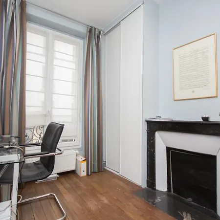 Beautiful & Spacious Near Montmartre باريس